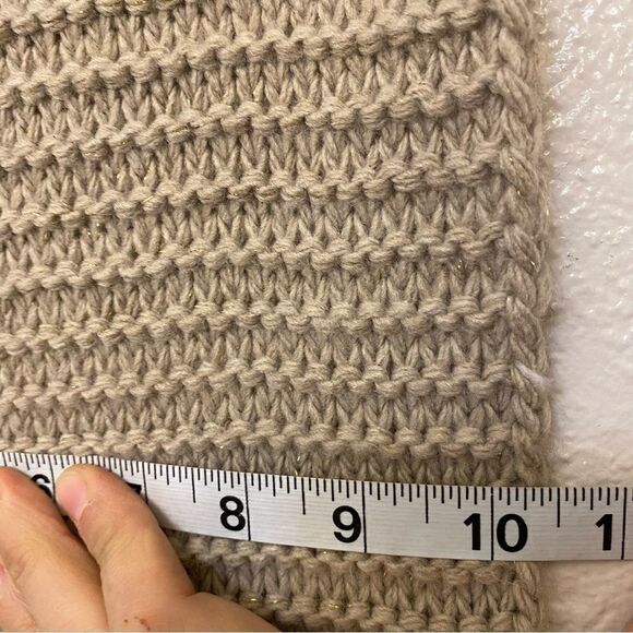 Tan beige gold sparkle thread made in Italy chunky knit scarf Shawl 10x88 - Picture 9 of 9